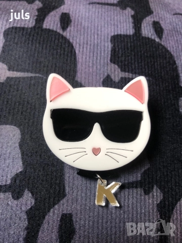 Брошки Karl Lagerfeld, снимка 16 - Други - 52023964