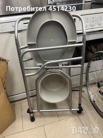 Чисто нов тоалетен стол (комод) с подлакътници и контейнер, снимка 2 - Тоалетни столове - 52891570