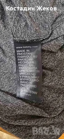 Много хубава оригинална блузка. В безупречен вид. TOMMY HILFIGER , снимка 6 - Спортни дрехи, екипи - 49405995