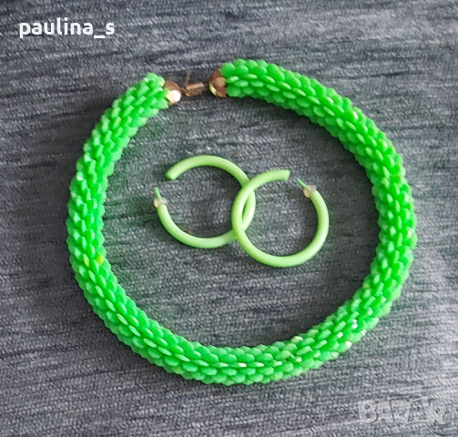 Екзотичен цвят бижута / комплект , снимка 3 - Бижутерийни комплекти - 44582291