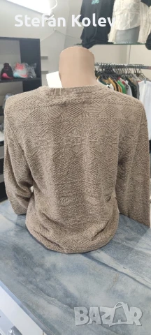 Дамски пуловер., снимка 3 - Блузи с дълъг ръкав и пуловери - 50640281