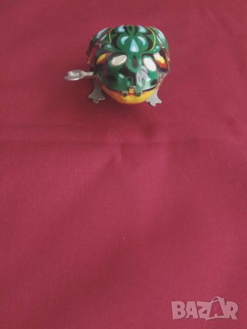 Продава  метална подскачаща ламаринена жаба, снимка 3 - Други - 29884767