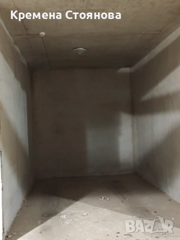 Продавам гараж в подземен паркинг, бл. 282, к- с "Меден рудник" зад бензиностанция Шел, снимка 2 - Гаражи и паркоместа - 53882002