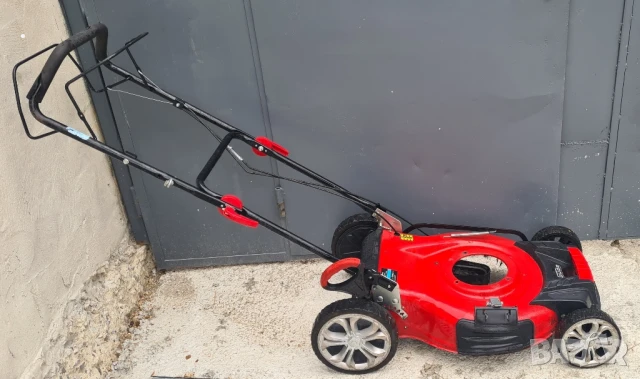 Корпус за бензинова косачка със самоход