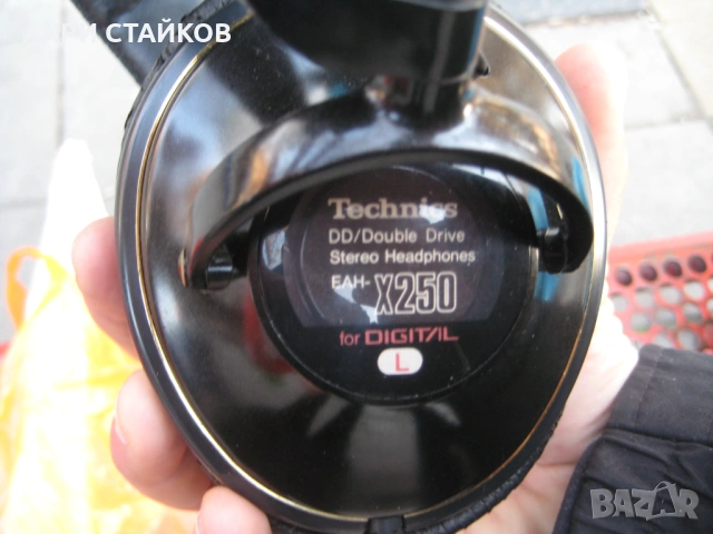 Продавам колекционерски слушалки Technics EAH-X250, снимка 2 - Слушалки и портативни колонки - 54250833