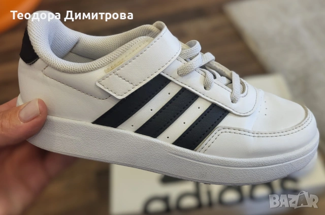 Детски маратонки Адидас размер 31, снимка 3 - Детски маратонки - 54326698
