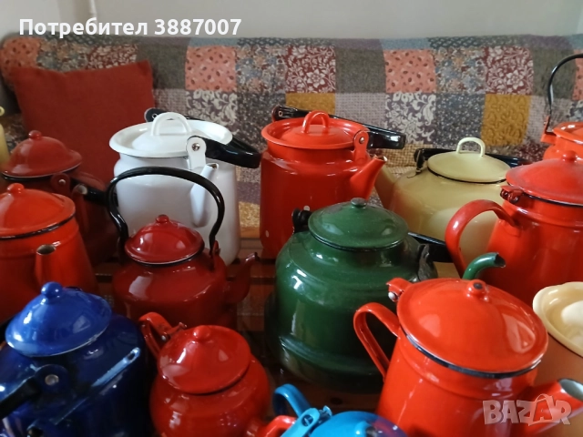 Ретро/Соц/Емайлирани Чайници, снимка 11 - Антикварни и старинни предмети - 52361171