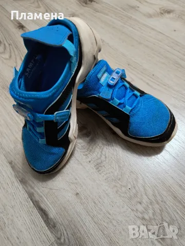 Маратонки Адидас, снимка 2 - Детски маратонки - 47732075