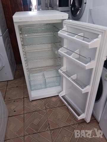 Хладилник охладител Liebherr 120 см. висок с две години гаранция!, снимка 4 - Хладилници - 53881559