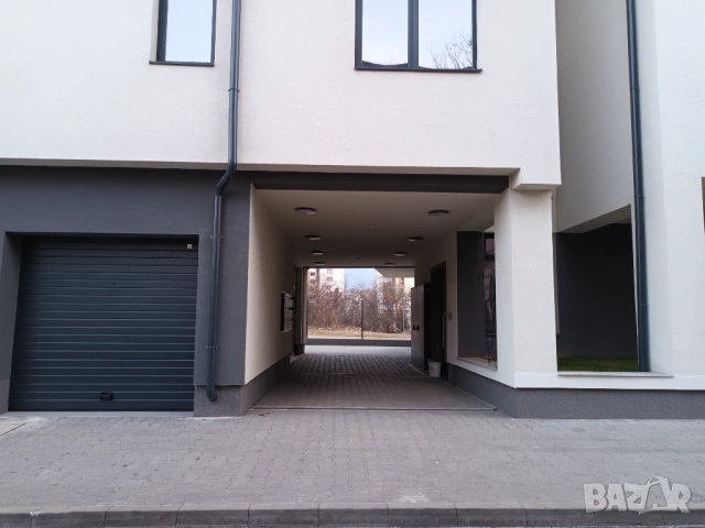 ГАРАЖ под наем за 2 коли в кв. Овча Купел, от Собственик, снимка 9 - Гаражи и паркоместа - 53124548