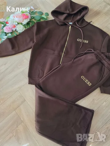 Дамски комплекти Guess - два цвята - 45€