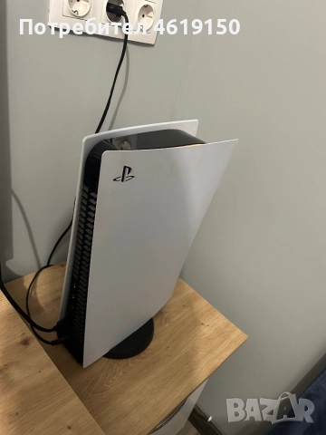 Ps5 digital edition с 2 джойстика, снимка 2 - PlayStation конзоли - 52490425