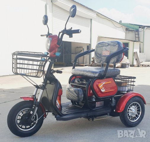 Електрическа триколка М19 с три седалки за възрастни червен цвят