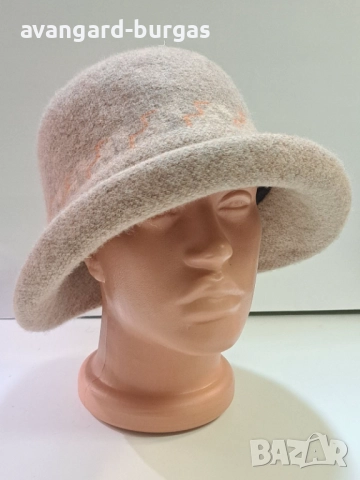 Дамска шапка,вълнен лукс -223 Касторен гонен плат, снимка 2 - Шапки - 52213894
