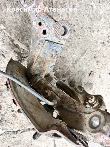 Шенкел главина предна ляв за Тойота Аурис. 1.6Vvti. 132кс. 2011г., снимка 5 - Части - 50419353