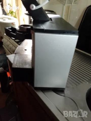 Капсулна кафемашина, снимка 2 - Кафемашини - 49646747