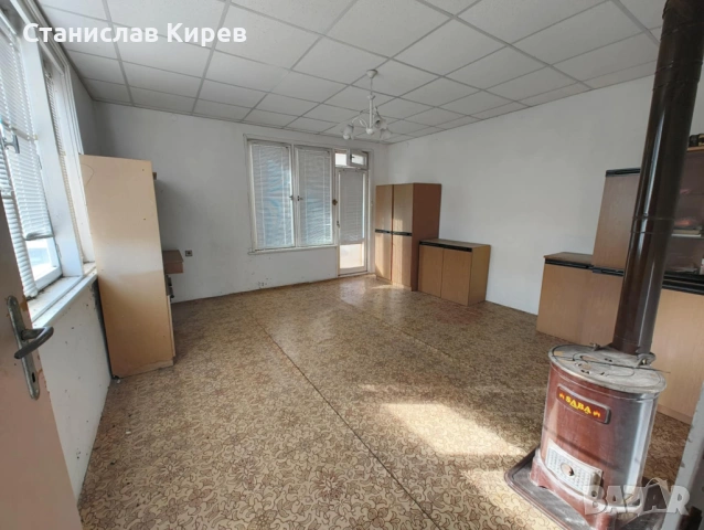 Продаваме имот с къща - с. Богомилово, снимка 6 - Къщи - 53004646