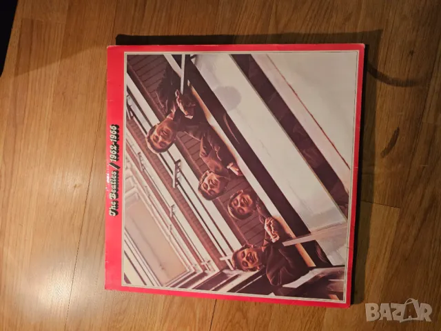 Рядки Грамофонни плочи Пакет от две плочи  Битълс Beatles  1962- 1966 .. издание 80 те години за цен