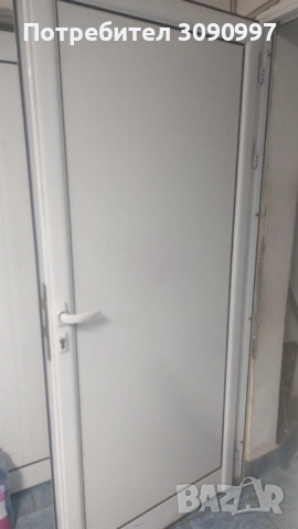 Алуминиева врата , снимка 2 - Интериорни врати - 53964101