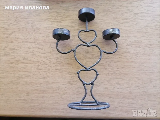 Кован свещник за три свещи