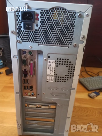 Продавам настолен компютър E8400, снимка 2 - За дома - 51317904