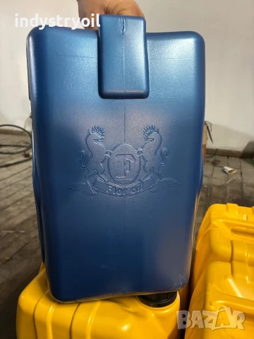 СМАЗОЧНО-ОХЛАЖДАЩО МАСЛО, снимка 2 - Други машини и части - 50762933