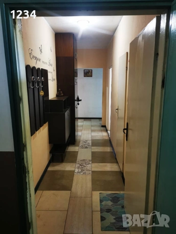 Четиристаен обзаведен апартамент кв. Левски / завод Дружба