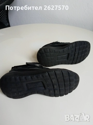 Детски маратонки Адидас., снимка 5 - Детски маратонки - 54164205