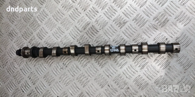 Разпределителен вал Mitsubishi Pajero 3.2DiD 2002г.	