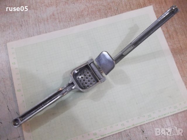 Преса ръчна за чесън алумивиева съветска, снимка 5 - Прибори за хранене, готвене и сервиране - 38024654