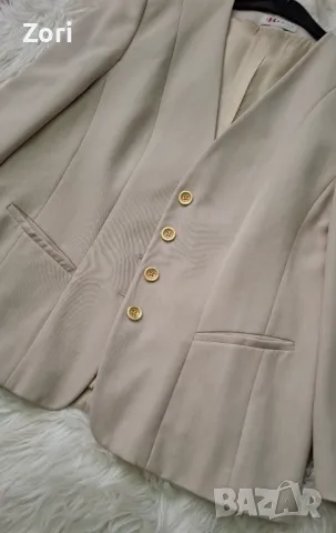 СТИЛНО и ЕЛЕГАНТНО светлобежово сако ХЛ размер , снимка 2 - Сака - 49774605
