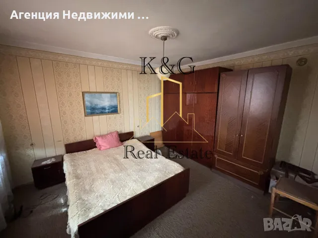 Двуетажна къща в с. Гецово, снимка 5 - Къщи - 49821969