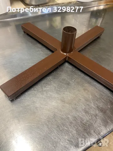 Стойка за елха ръчна изработка, снимка 2 - Декорация за дома - 48429058