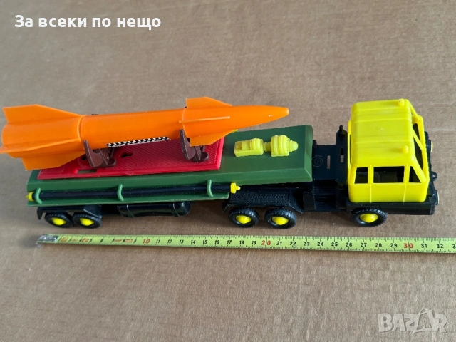 Старо детско соц камионче , ракетовоз ,  от 70-те години, Полша, снимка 13 - Антикварни и старинни предмети - 53922675