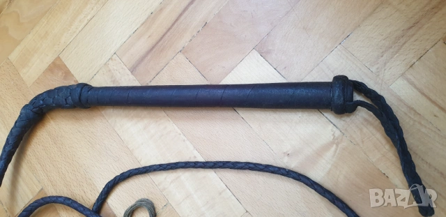 Камшик от черна телешка кожа стил Индиана Джоунс, снимка 4 - Антикварни и старинни предмети - 54238242