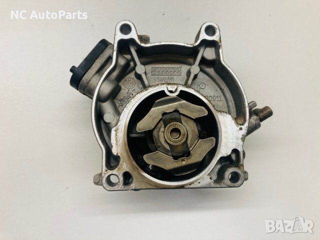 Вакум помпа за Опел Комбо 1.6 дизел A16FDH 105 коня 55221325 PIERBURG 2014