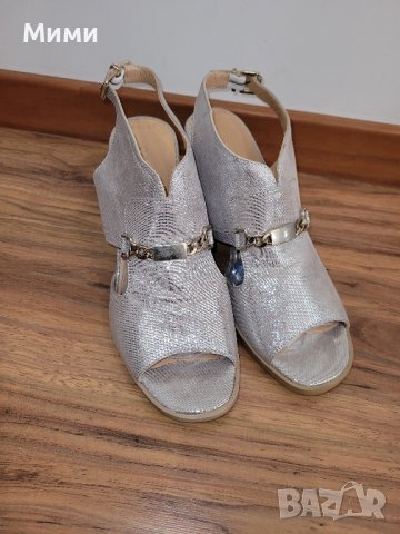 Нови златисти сандали естествена кожа, снимка 7 - Сандали - 44484156