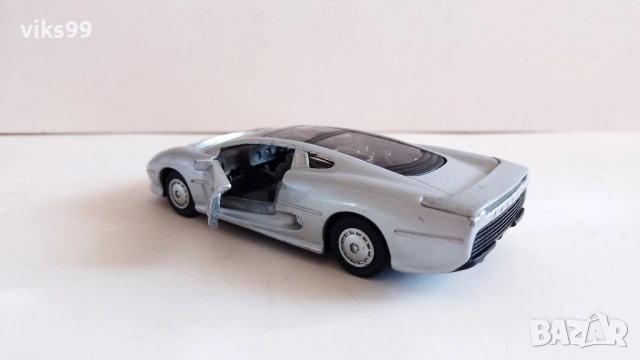 Jaguar XJ220 Maisto - Мащаб 1:40, снимка 2 - Колекции - 52874845