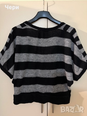 Дамски пуловер M/L, снимка 2 - Блузи с дълъг ръкав и пуловери - 52539381