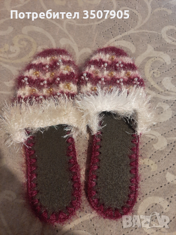 Продавам ръчно плетени чехли , снимка 3 - Чехли - 44631752