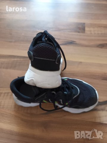 Маратонки Адидас 35 номер, снимка 4 - Детски маратонки - 38001395