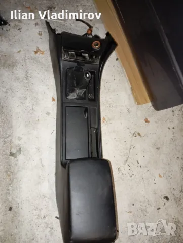 продавам подлакътник за Мазда 3 1.6 HDI, снимка 1