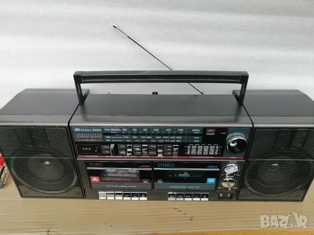 Радиокасетофон Electronic RR5567, снимка 2 - Радиокасетофони, транзистори - 54053080