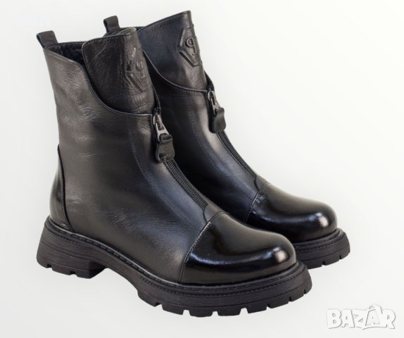 Модерни дамски боти с два ципа в черен цвят с лачени детайли