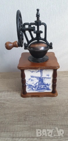 Голяма антикварна кафемелачка, снимка 7 - Антикварни и старинни предмети - 54238076