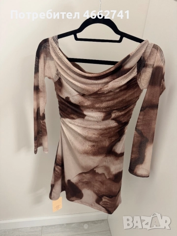 Къса вечерна рокля