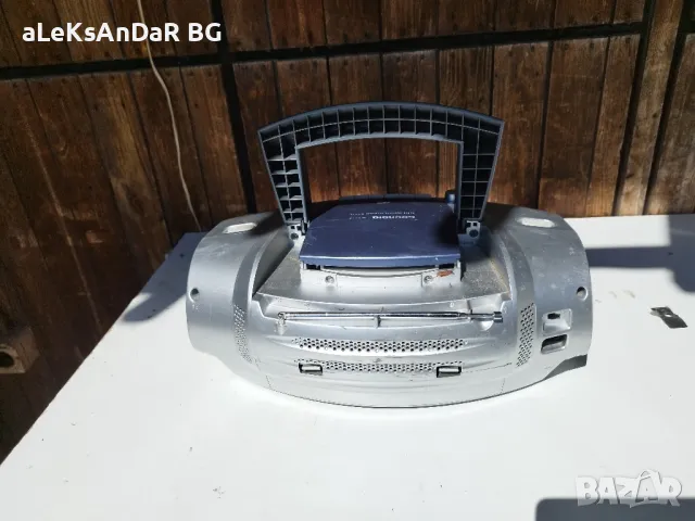 Радио касетофон grindig , снимка 2 - Радиокасетофони, транзистори - 48149749