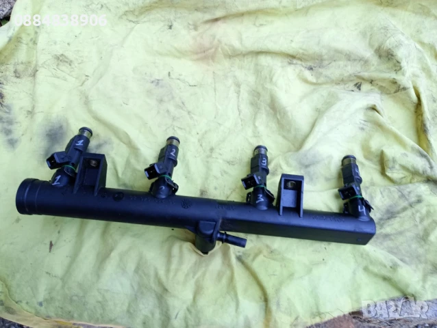 Горивна рейка с дюзите на нея за Citroen Xsara Picasso (N68) 1.8 16V (115 Hp) Ксара пикасо бензин., снимка 2 - Части - 47738820