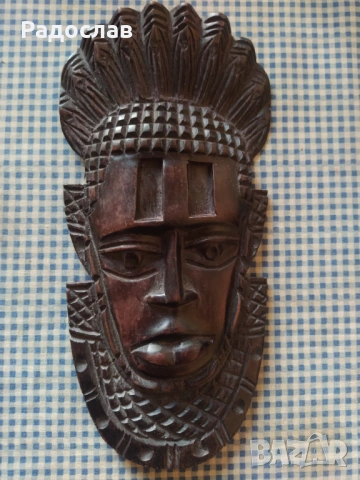 Африканска дървена маска