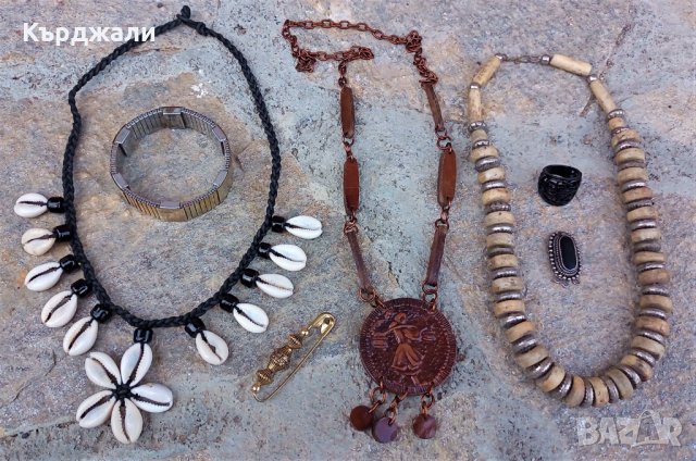 Лот Бижута - Колиета Гривни Пръстени Рагледайте!